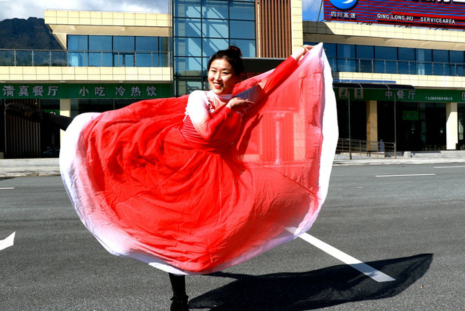 以舞為賀，慶祝北新路橋集團(tuán)上市15周年